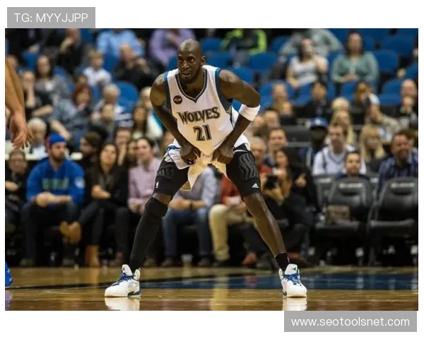 加内特积极防守拉开篮板差距，成为森林狼防守核心